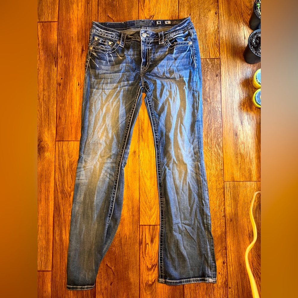 Women’s miss me jeans size 32